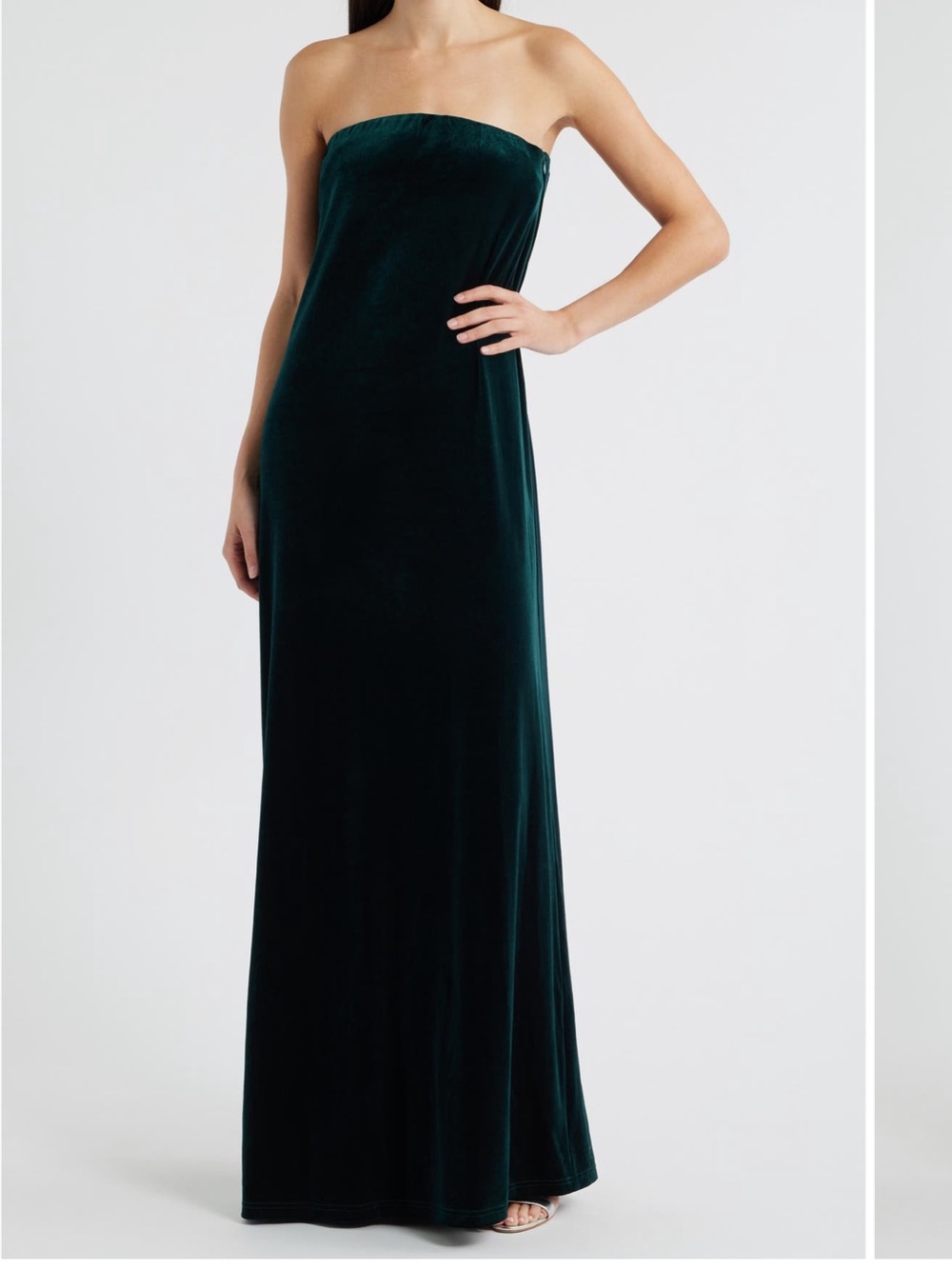 Women’s Breanna strapless velvet gown